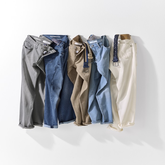 Bild 2 - Hemden und Hosen aus Leinen: Das ideale Sommer-Material